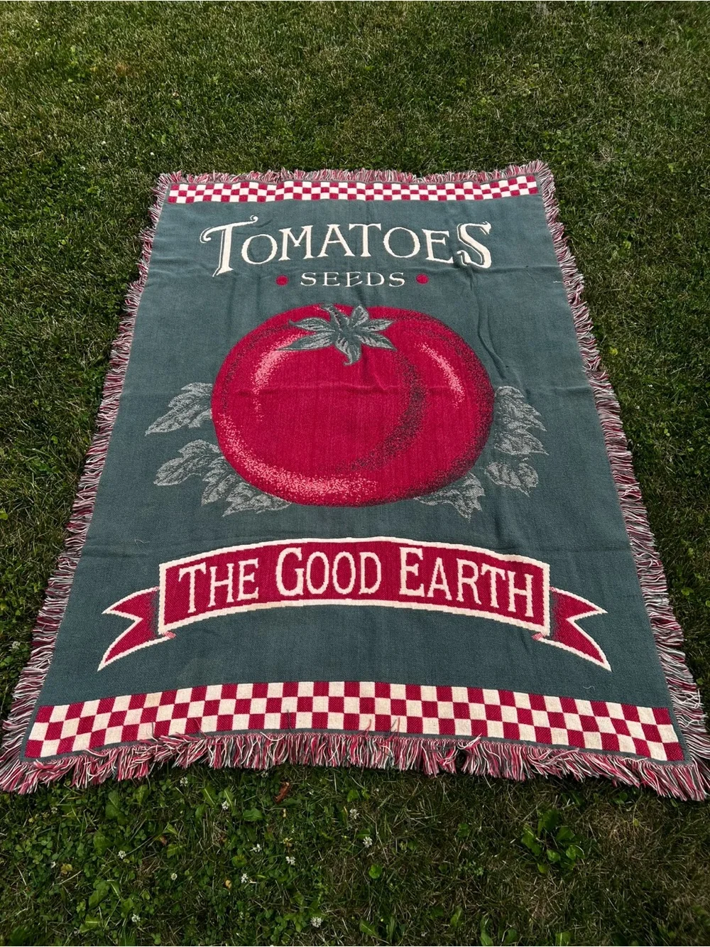 Tomatoes Seeds • The Good Earth Tapestry Blanket